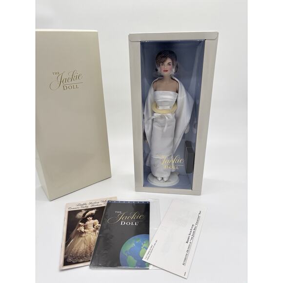 Franklin Mint Jackie Kennedy Doll In White Satin Gown NRFB
